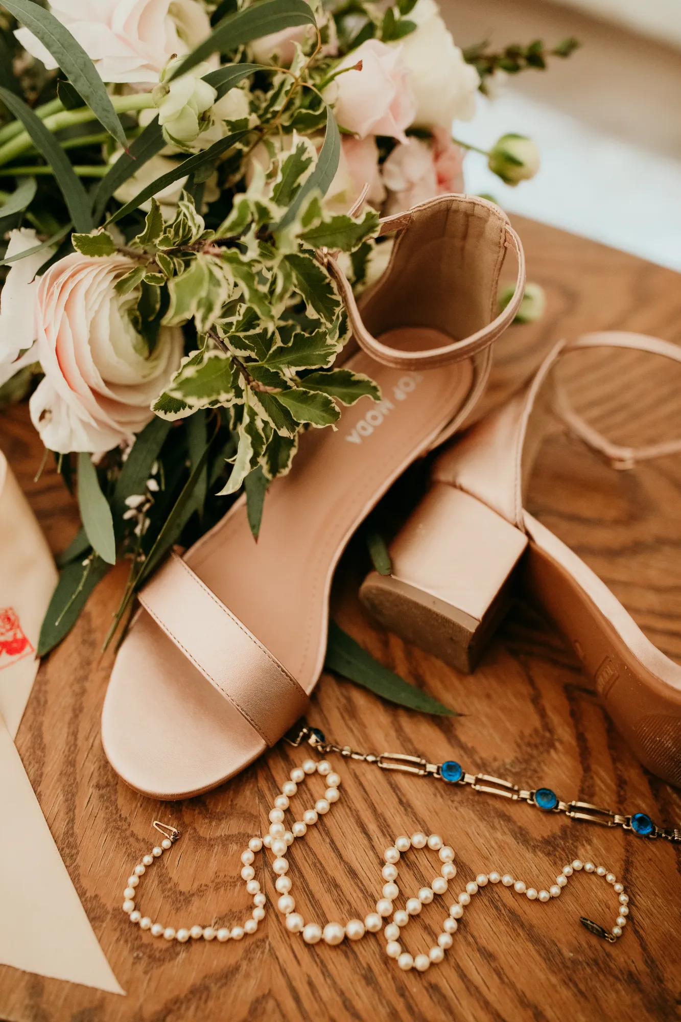 Wedding day details and styling